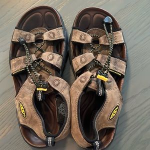 Keen Sandals size 7